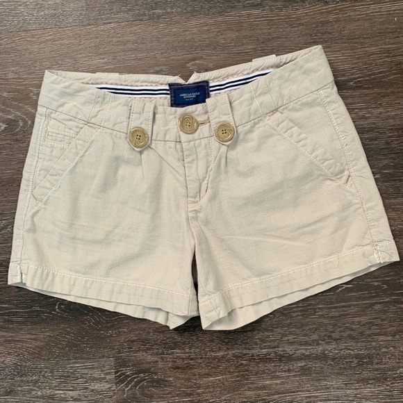 American Eagle khaki colored shorts - Sz 0 - Picture 1 of 3